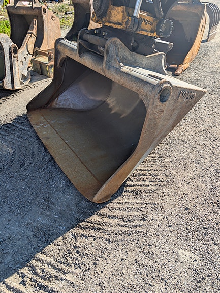 Hitachi ZX190LC-6 23 of 27
