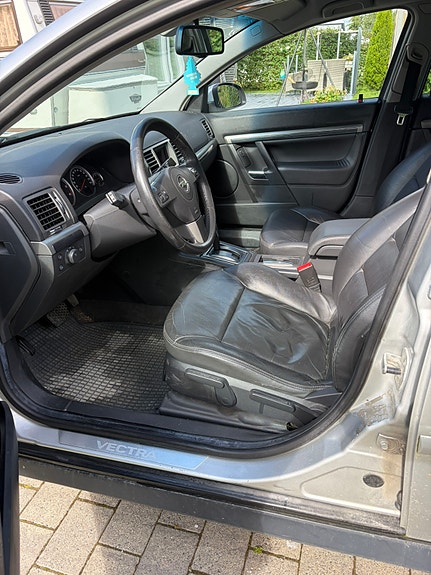 Opel Vectra 8 of 20