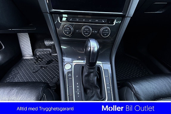 Volkswagen e-Golf VII 13 of 20