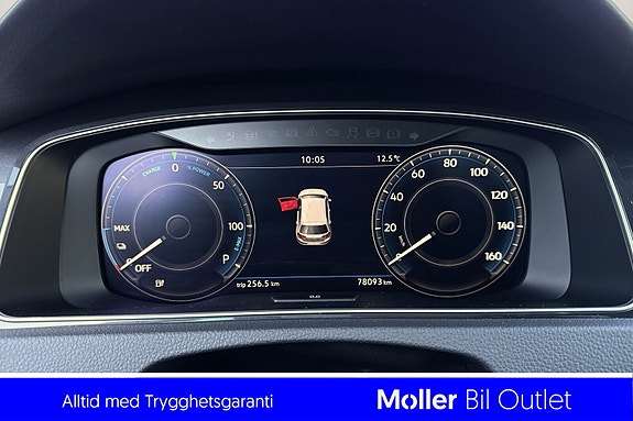 Volkswagen e-Golf VII 15 of 20