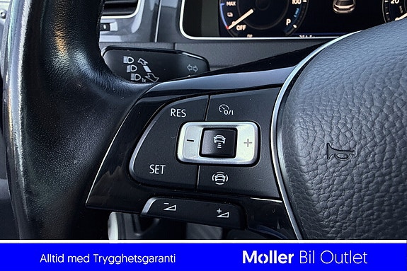 Volkswagen e-Golf VII 12 of 20