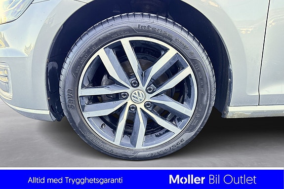 Volkswagen e-Golf VII 8 of 20