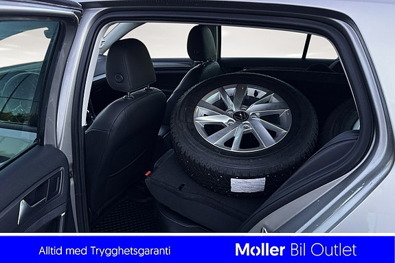 Volkswagen e-Golf VII 11 of 20