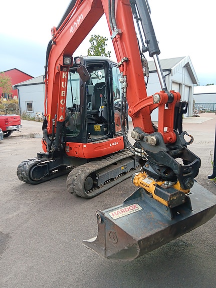 Kubota U48-4 LUX MVA. Fri 9 of 26
