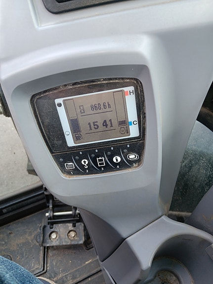 Kubota U48-4 LUX MVA. Fri 17 of 26