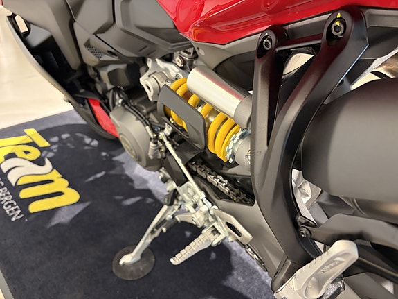 Ducati Streetfighter V2 14 of 15