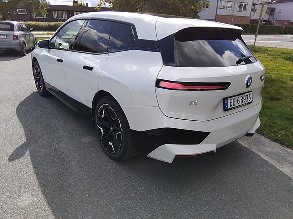 BMW iX 7 of 30