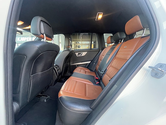 Mercedes-Benz GLK350 15 of 30