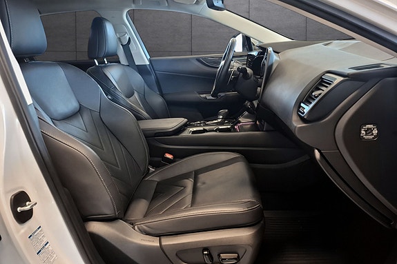 Lexus NX450h 17 of 22