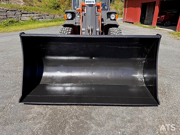 Hitachi ZW75 Hjullaster m/ skuffe, hydr.pallegaffel og 2 sett med dekk. 9 of 30