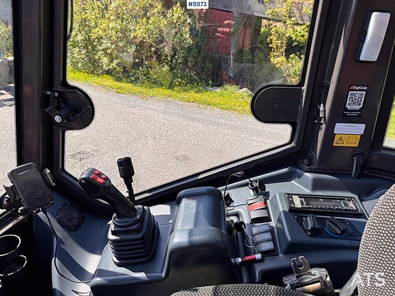 Hitachi ZW75 Hjullaster m/ skuffe, hydr.pallegaffel og 2 sett med dekk. 20 of 30