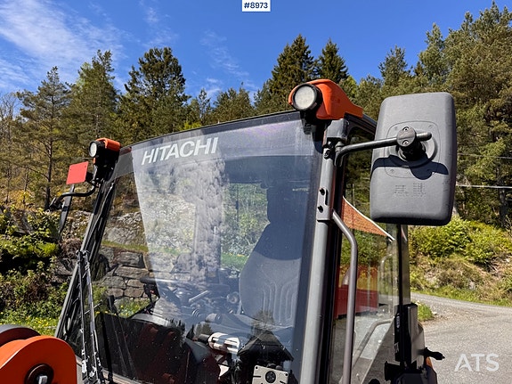 Hitachi ZW75 Hjullaster m/ skuffe, hydr.pallegaffel og 2 sett med dekk. 14 of 30
