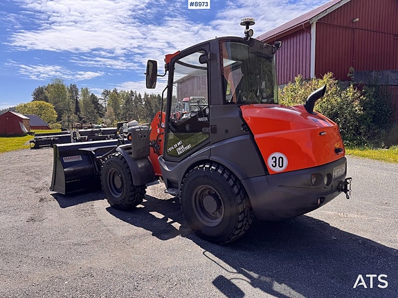 Hitachi ZW75 Hjullaster m/ skuffe, hydr.pallegaffel og 2 sett med dekk. 7 of 30