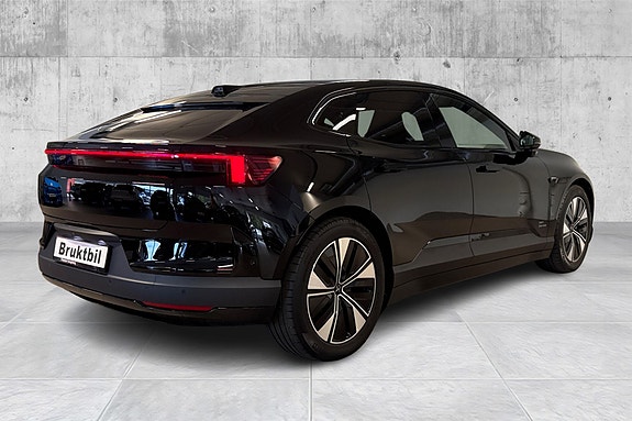 Polestar 4 5 of 28