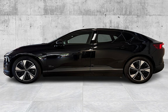 Polestar 4 2 of 28