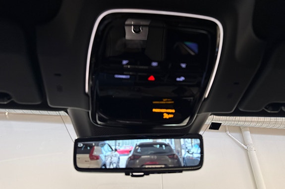 Polestar 4 23 of 28