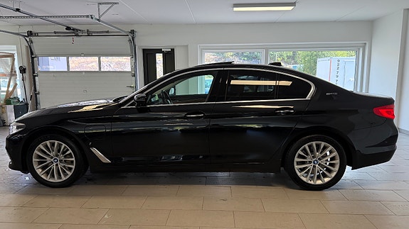BMW 530e 6 of 30