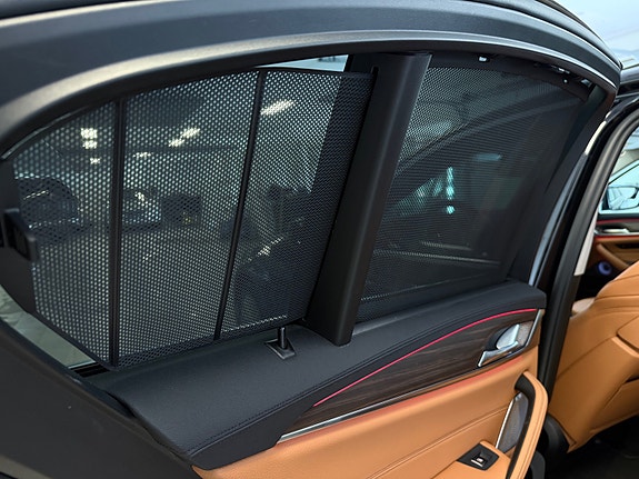 BMW 530e 18 of 30