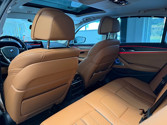 BMW 530e 16 of 30