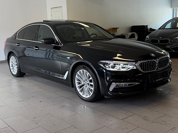 BMW 530e 2 of 30
