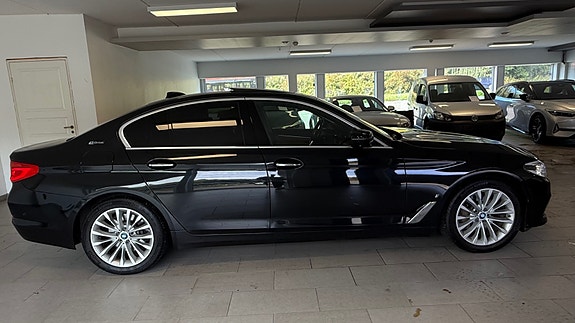 BMW 530e 11 of 30