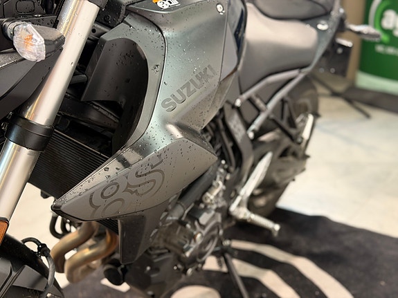 Suzuki GSX-8S // SERVICE-GARANTI// 13 of 22