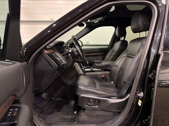 Land Rover Discovery 9 of 30