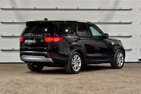 Land Rover Discovery 4 of 30