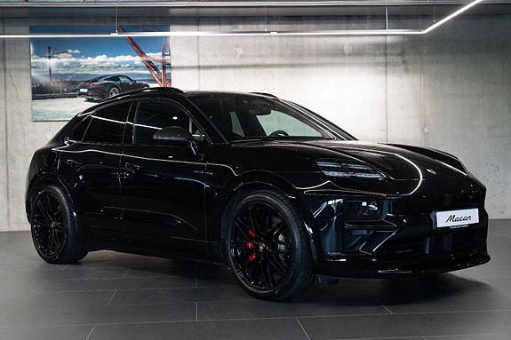 Porsche Macan 7 of 30