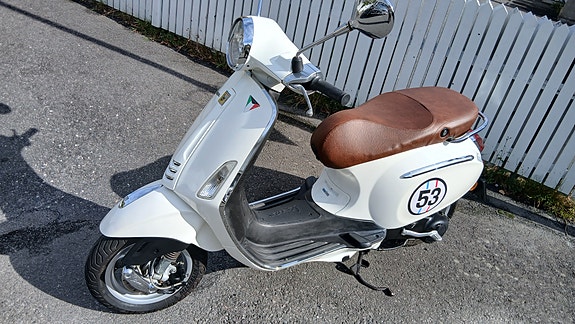 Vespa Primavera 50 3 of 11