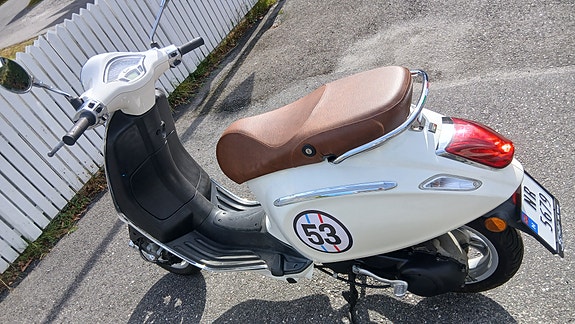 Vespa Primavera 50 5 of 11