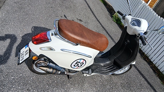 Vespa Primavera 50 4 of 11