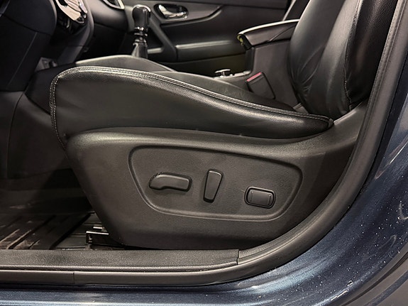 Nissan X-Trail 15 of 30