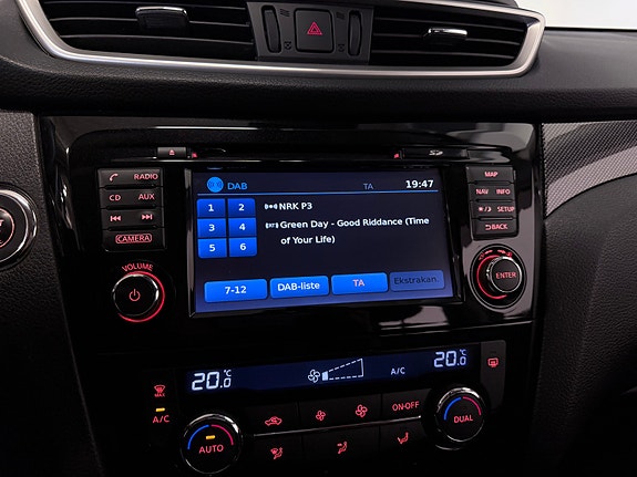 Nissan X-Trail 27 of 30