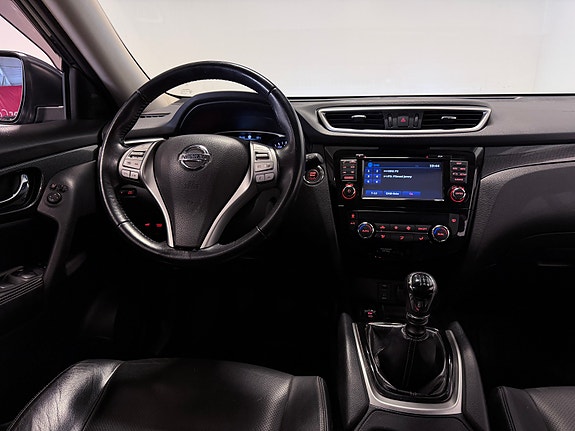 Nissan X-Trail 18 of 30