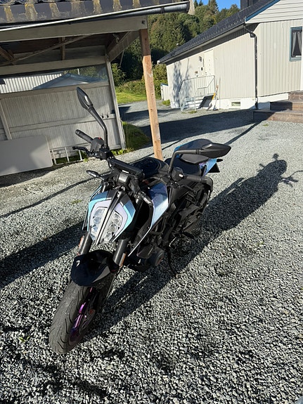 KTM 390 Duke 2 of 8