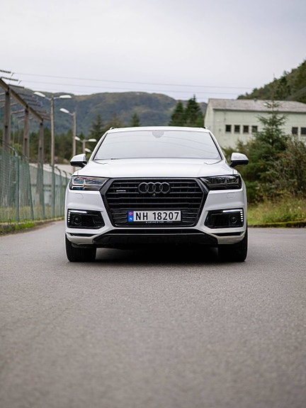 Audi Q7 11 of 30