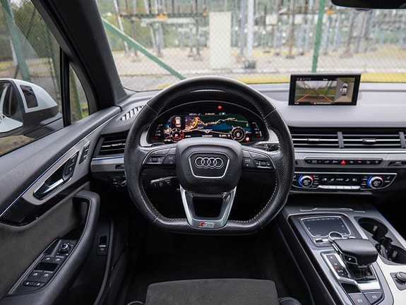 Audi Q7 23 of 30