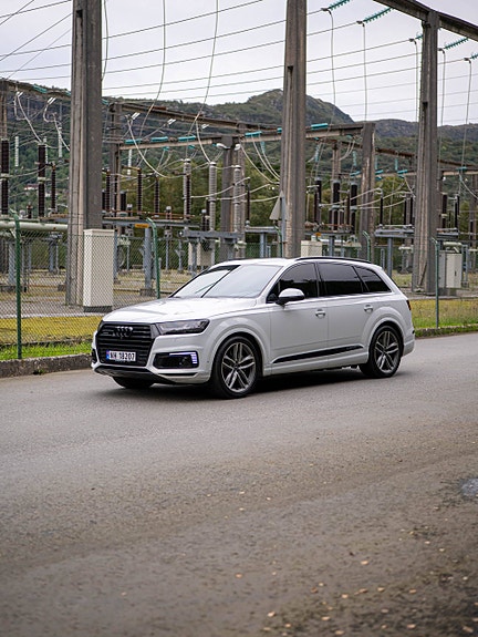 Audi Q7 10 of 30