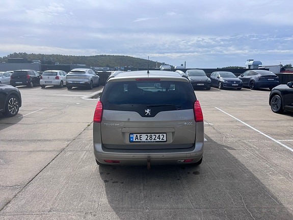 Peugeot 5008 4 of 13