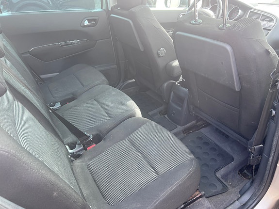 Peugeot 5008 12 of 13