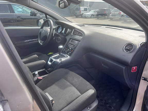 Peugeot 5008 13 of 13