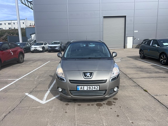 Peugeot 5008 7 of 13