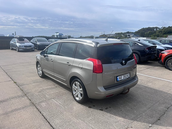 Peugeot 5008 3 of 13