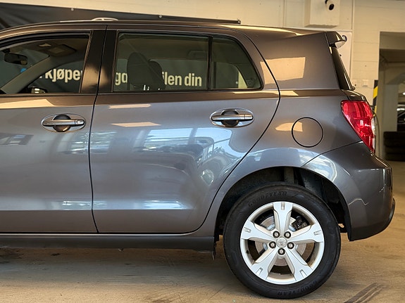 Toyota Urban Cruiser 18 of 30