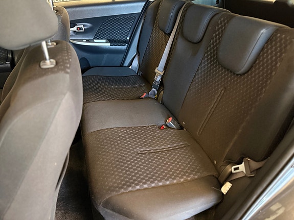 Toyota Urban Cruiser 25 of 30