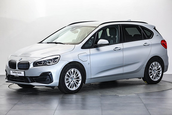 BMW 225xe 8 of 30