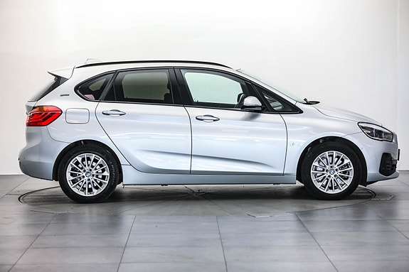BMW 225xe 5 of 30