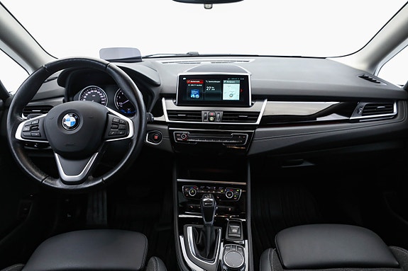 BMW 225xe 16 of 30