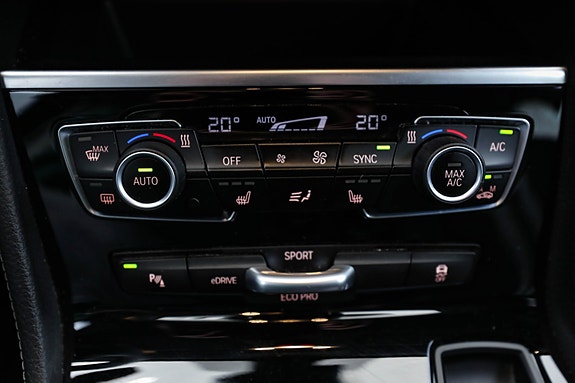 BMW 225xe 25 of 30